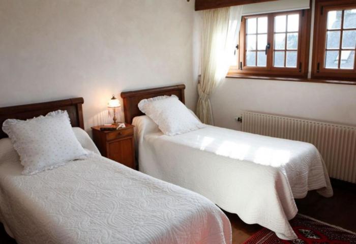 La Tourelle 22 Bed & Breakfast Quintin Exterior photo